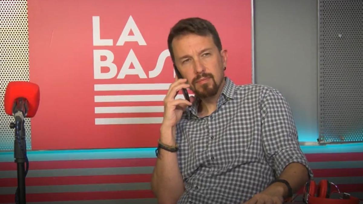 Pablo Iglesias durante la grabación de uno de sus programas de La base.