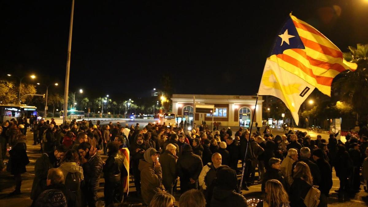 Manifestación en Meridiana con Fabra i Puig, este jueves.