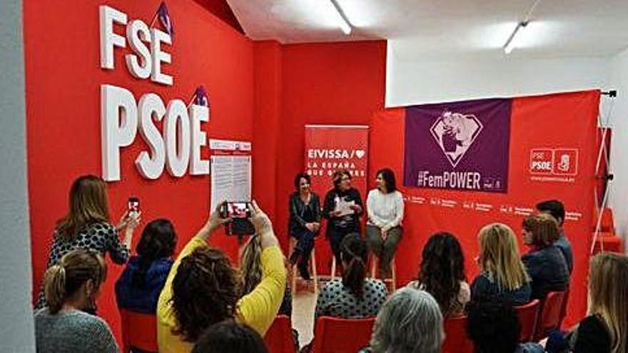200 firmas apoyan a las candidatas del PSOE