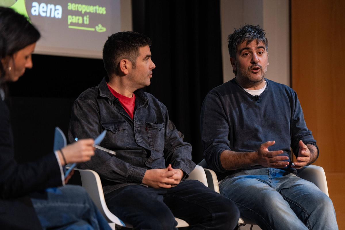 David y Jose Muñoz, Estopa, durante la presentación de la campaña de Navidad de Aena, este miércoles en la Fundació Miró de Barcelona.