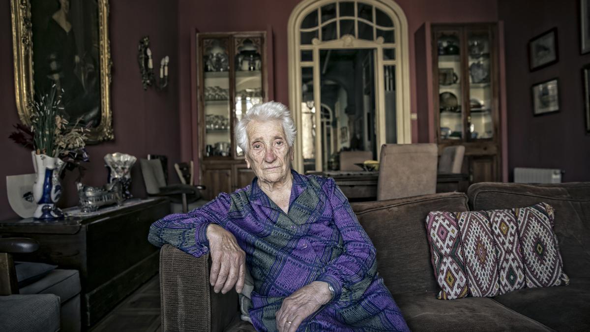 BARCELONA 2016 /06/09 Barcelona Xita Sugrañes, filla de l'arquitecte Domènec Sugrañes ( Domènec Sugrañes i Gras, també escrit Domènech Sugranyes) , col.laborador de GaudiFotografia de JOAN CORTADELLAS