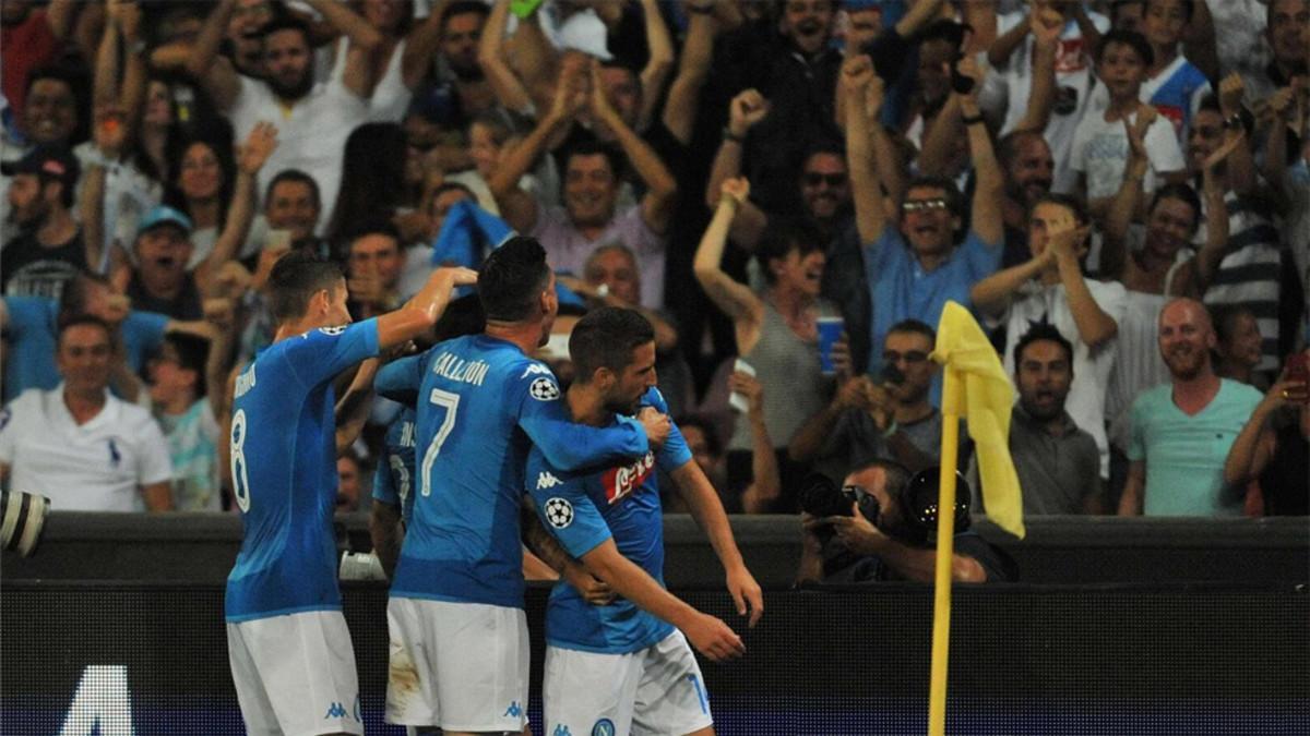 El Nápoles ganó al Niza y tiene un pie en la fase de grupos de la Champions
