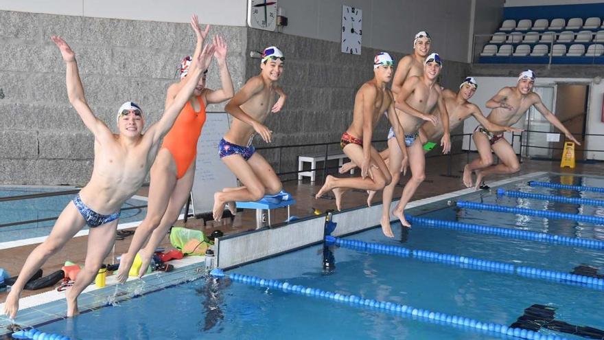 Nadadores del Club del Mar.