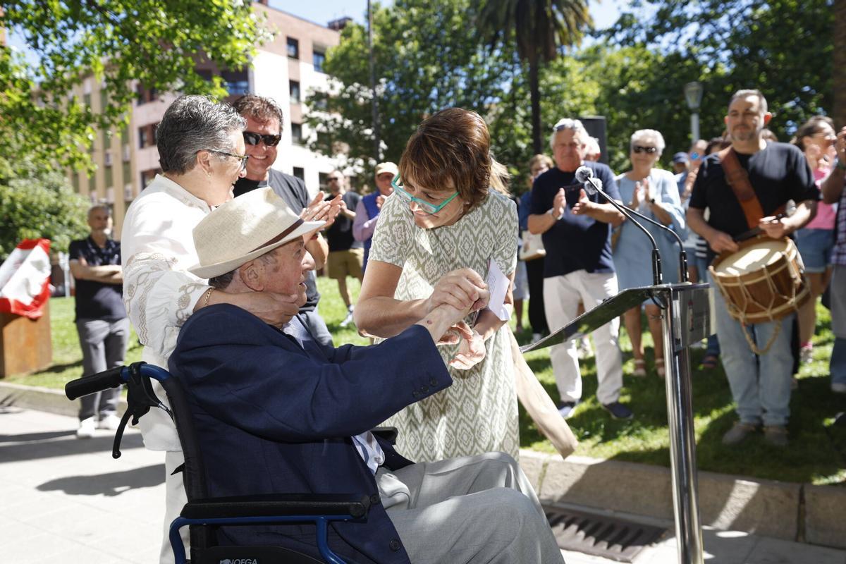 En imágenes: el homenaje de Gijón a "Los Collacios"