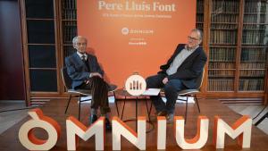 Pere Lluís Font y Xavier Antich, director de Òmnium Cultura, este miércoles en el Ateneu