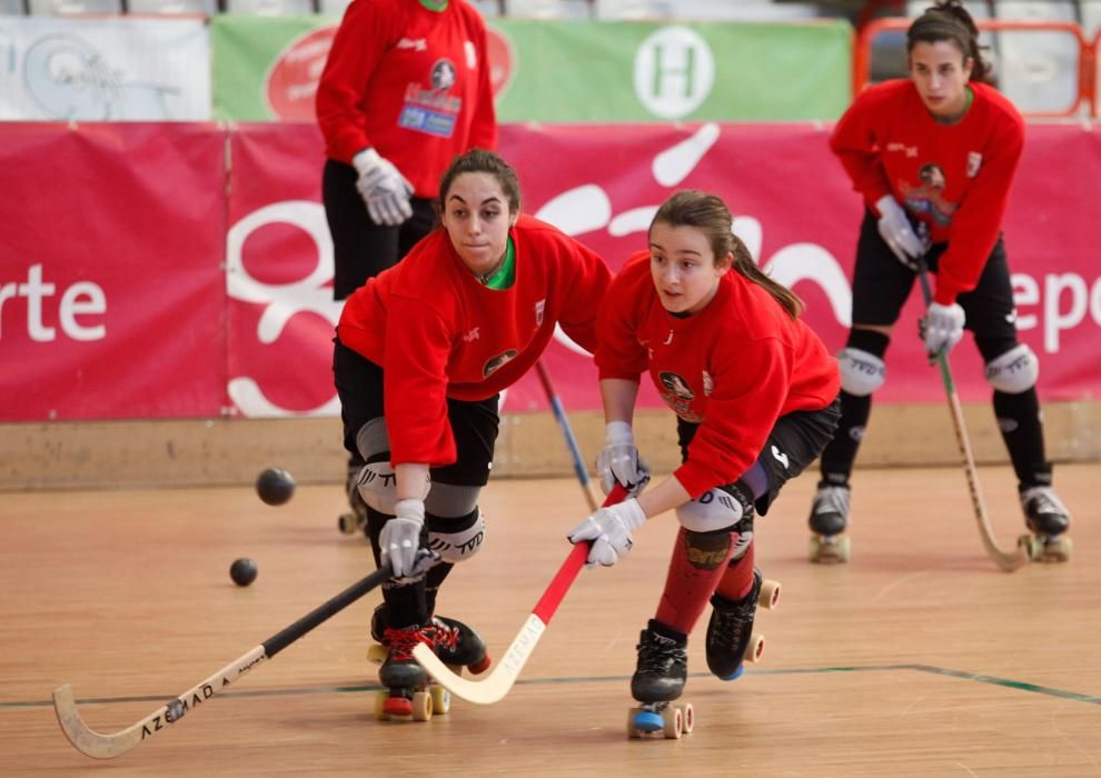 Entrenamiento del Hostelcur Gijón hockey patines femenino