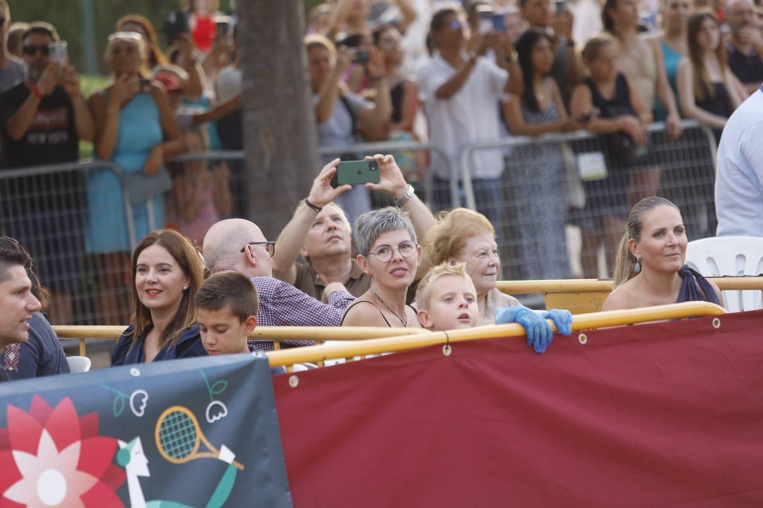 Así ha sido la Batalla de Flores en València 2024