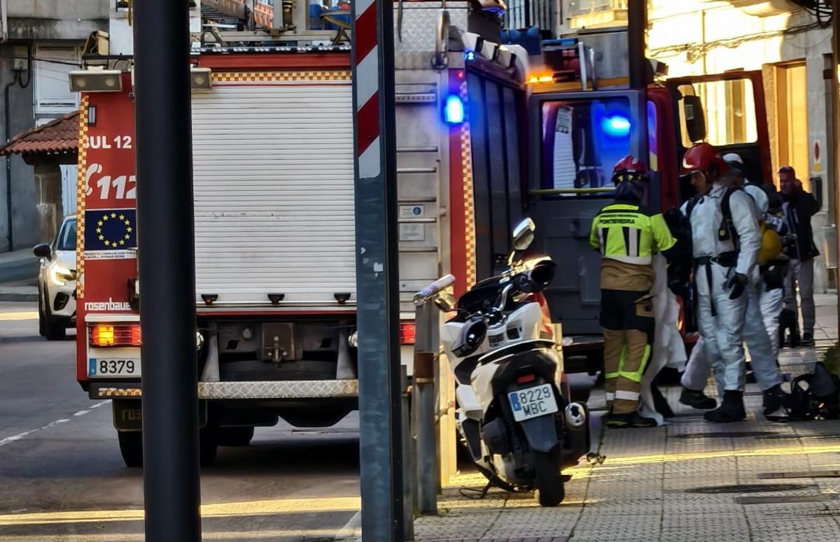 Despliegue de un operativo en Moaña por una mujer fallecida en su vivienda
