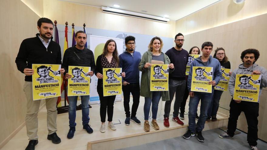 En el acto de esta mañana estaban el regidor Aligi Molina, Valtonyc y representantes de Llibertat Valtonyc