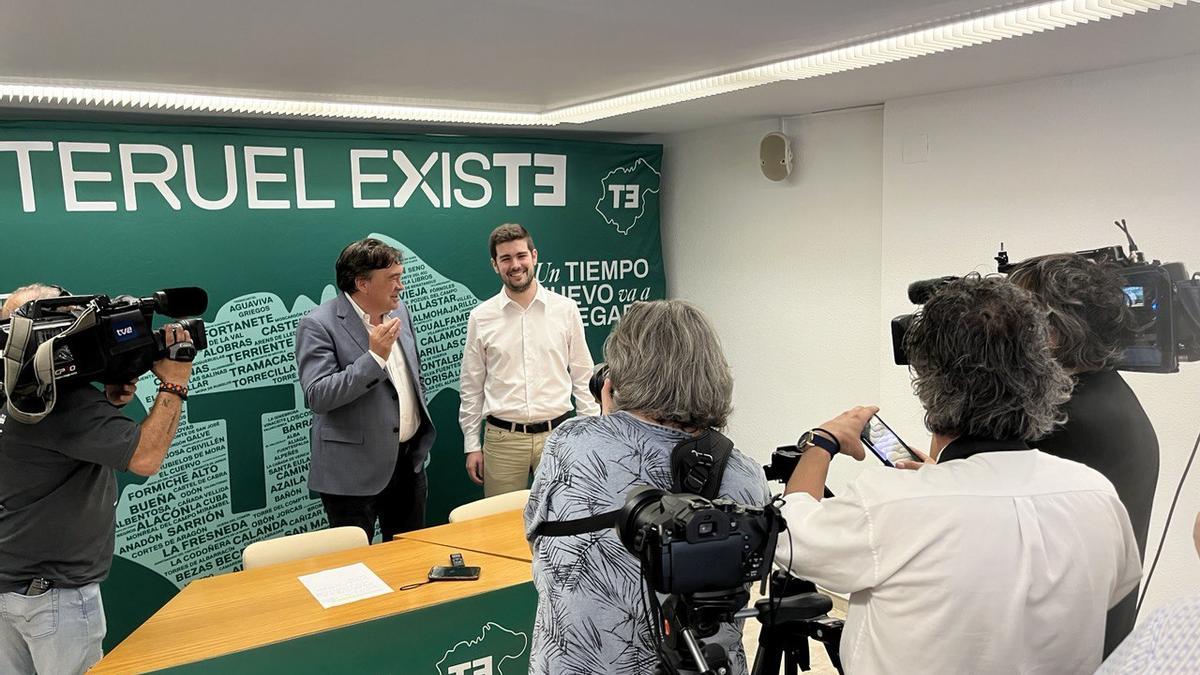 Diego Loras, junto a Tomás Guitarte, en su presentación como candidato.