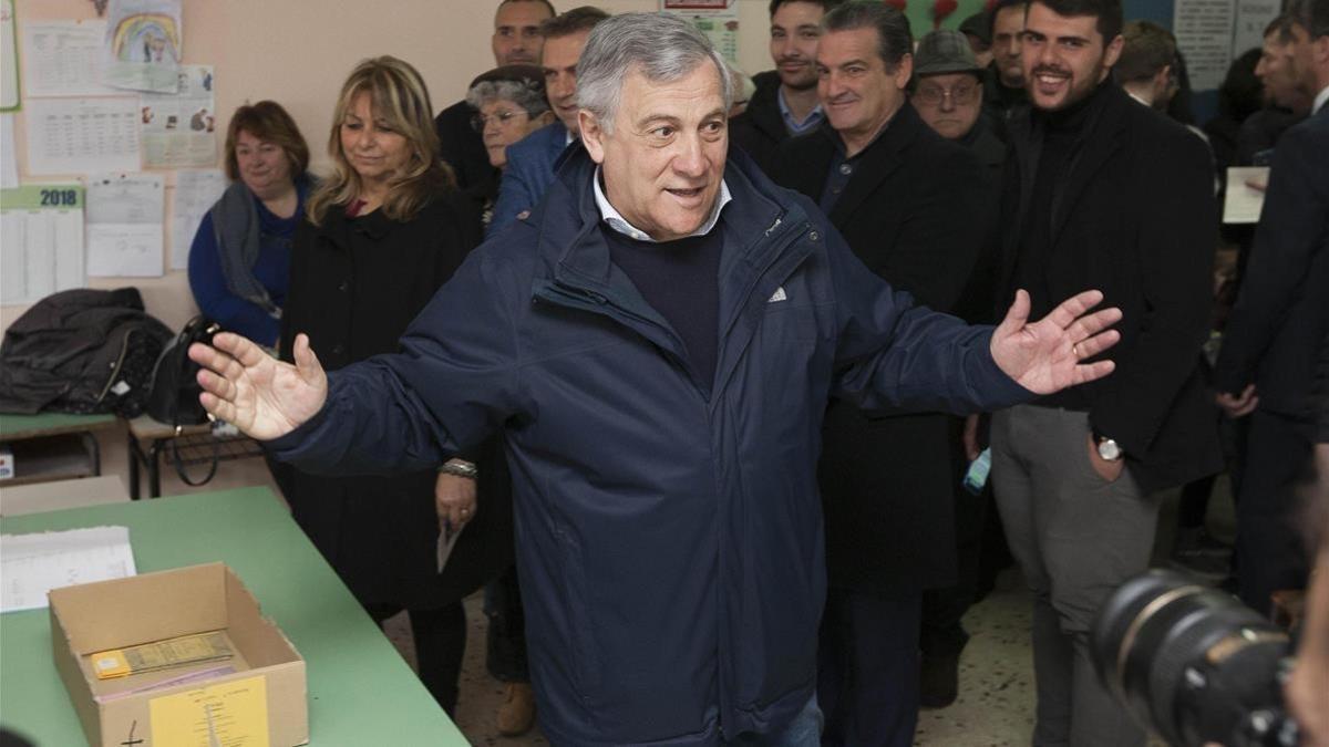 Antonio Tajani, tras votar en Fiuggi