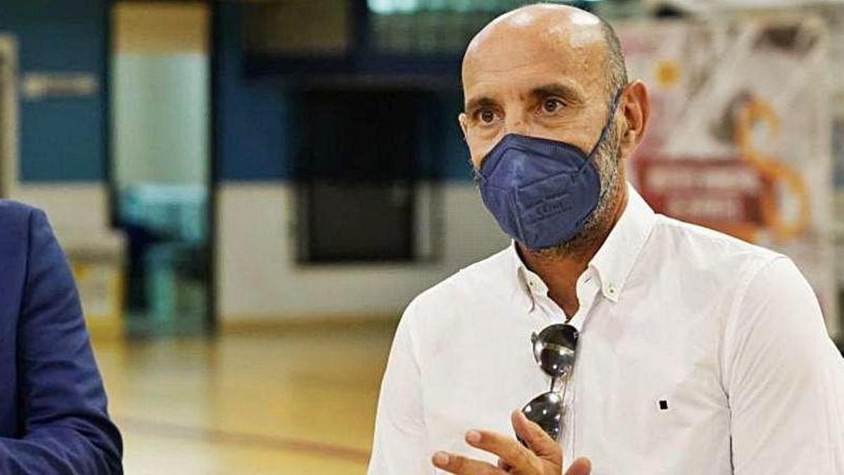 De nuevo, Monchi indignado con el arbitraje ante el Real Madrid