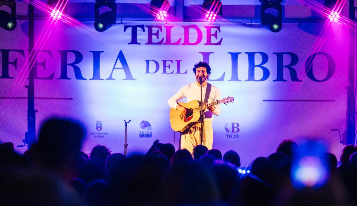 Telde celebra una noche memorable con Marwan en la Feria del Libro