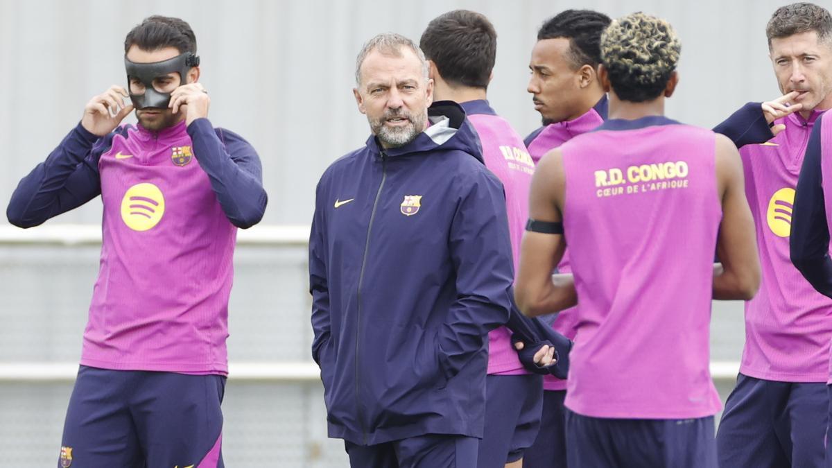 Hansi Flick afirma que Eric puede jugar pero tiene dudas con Koundé