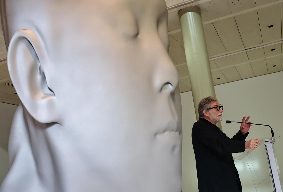 Jaume Plensa durante la presentación de la exposición.