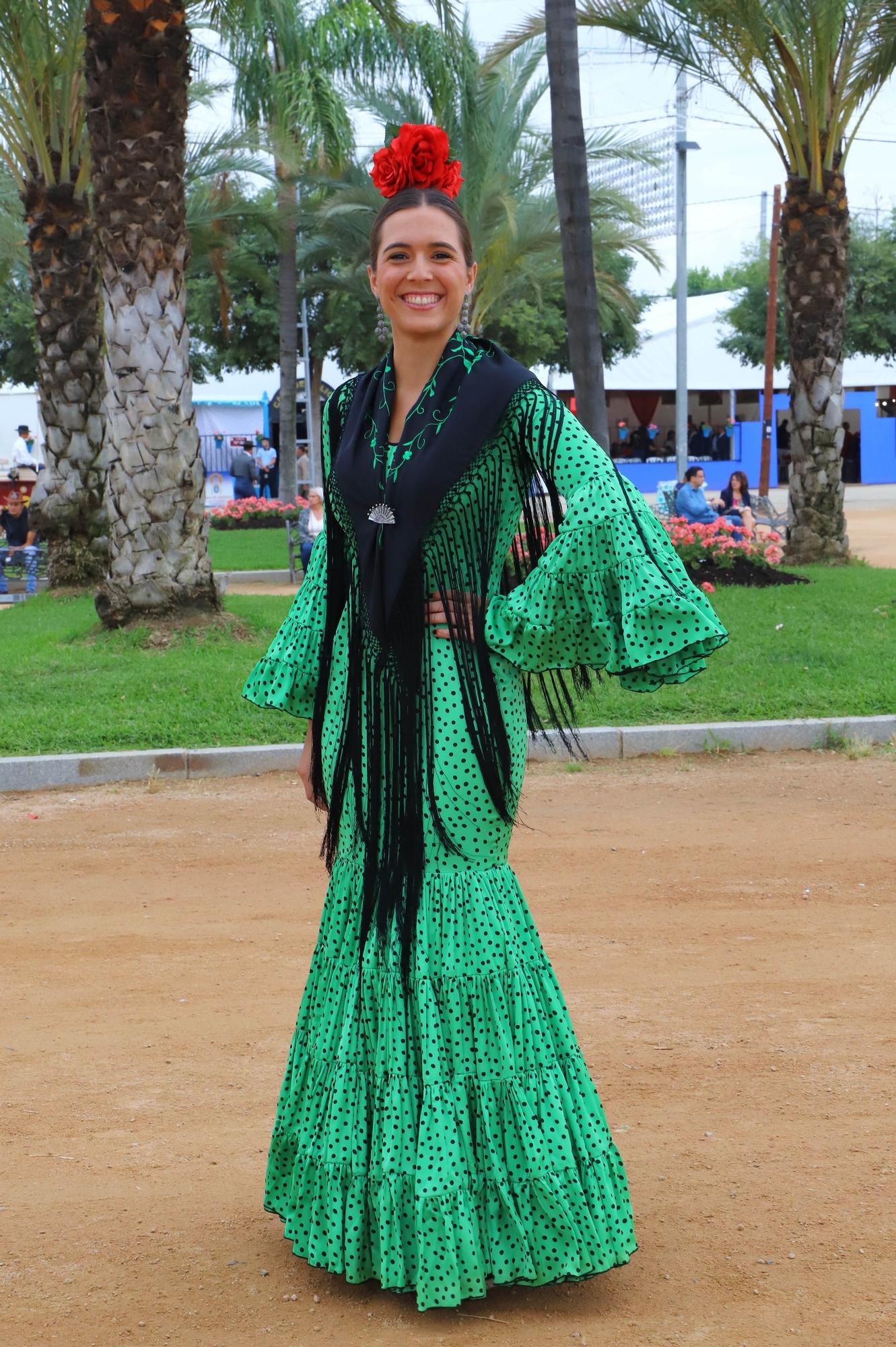 Trajes de gitana en El Arenal el lunes de Feria