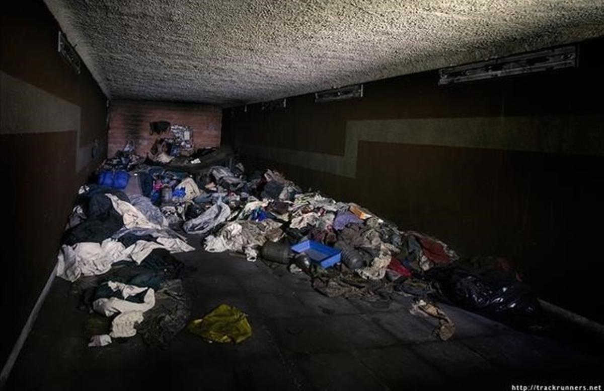 Aspecto de la estación fantasma de Bifurcació-Vilanova, foco del incendio.