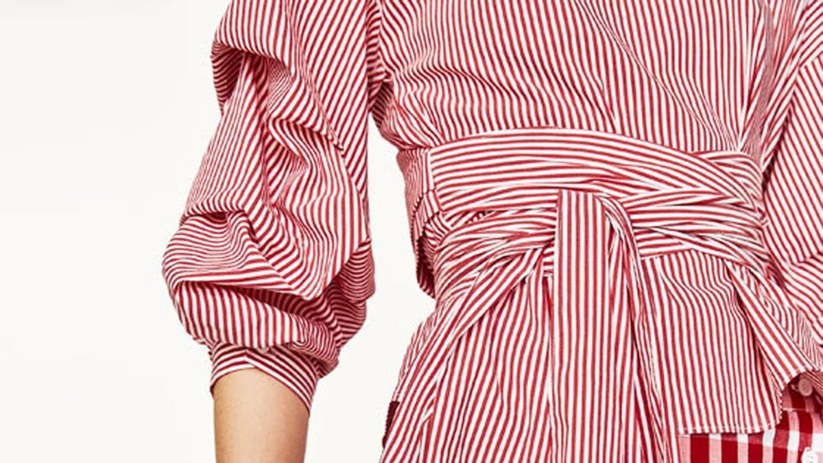 La blusa de Zara que tu armario y tu look necesitan