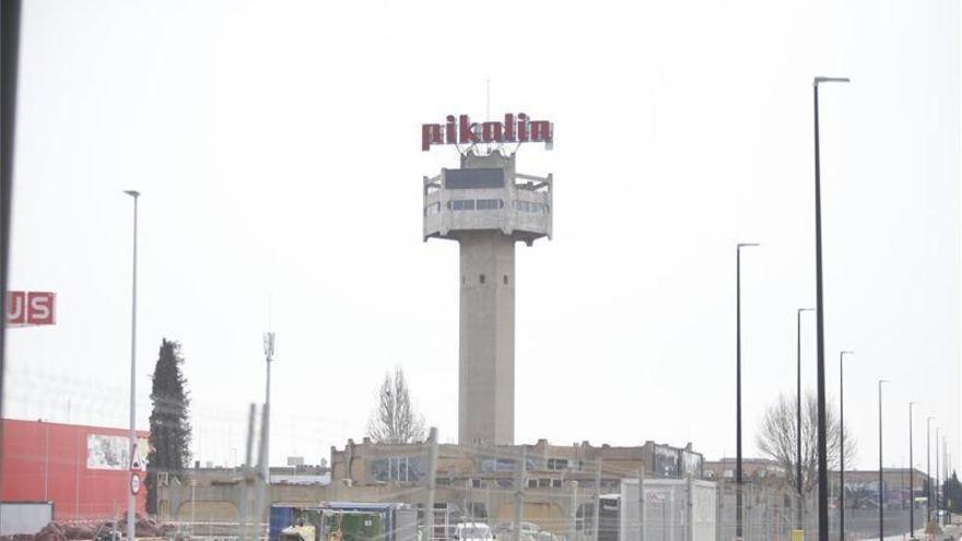 La pandemia podría retrasar la inauguración de Torre Village