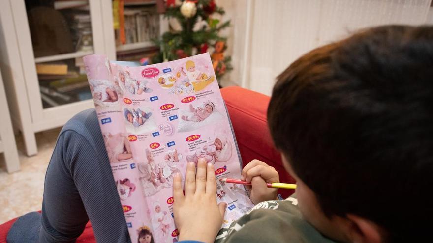 Pesadilla antes de Reyes: qué hacer si te notifican que el regalo de tu hijo comprado online llegará tarde