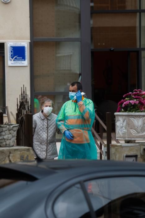 Evacuación de 20 ancianos de Candás por el covid