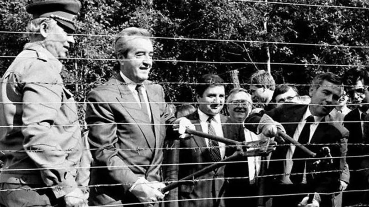 El Picnic Paneuropeo fue un intento de permitir que los austrohúngaros compartieran socialmente en sus territorios eliminando las alambradas.