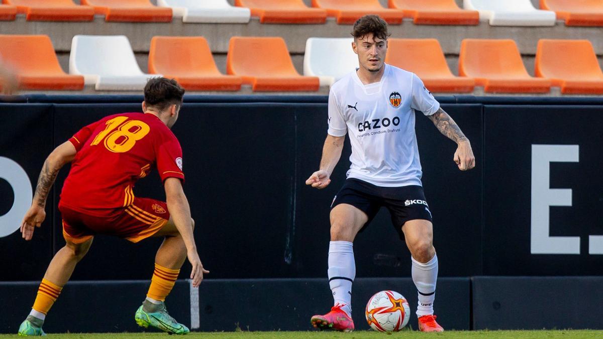 Xavi Estacio, con el Mestalla