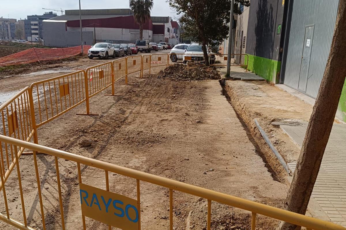 Obras en el polígono de La Estación.