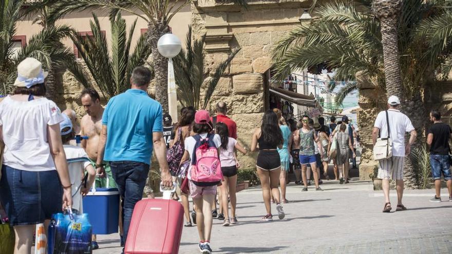 La Costa Blanca absorbió el 10% de los viajes de los turistas españoles