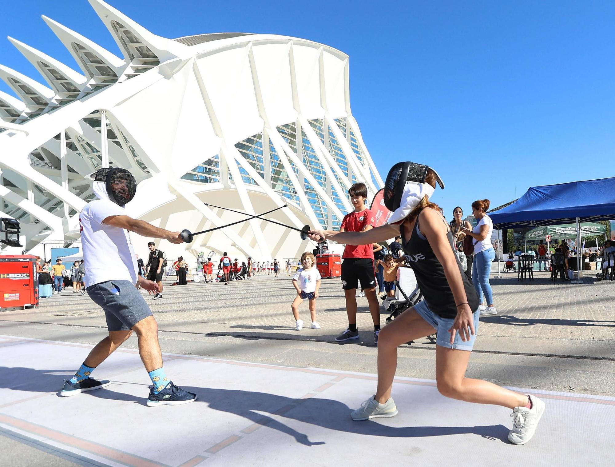 Nationale-Nederlanden Plogging Tour en Valencia que inaugura la Semana Europea del Deporte