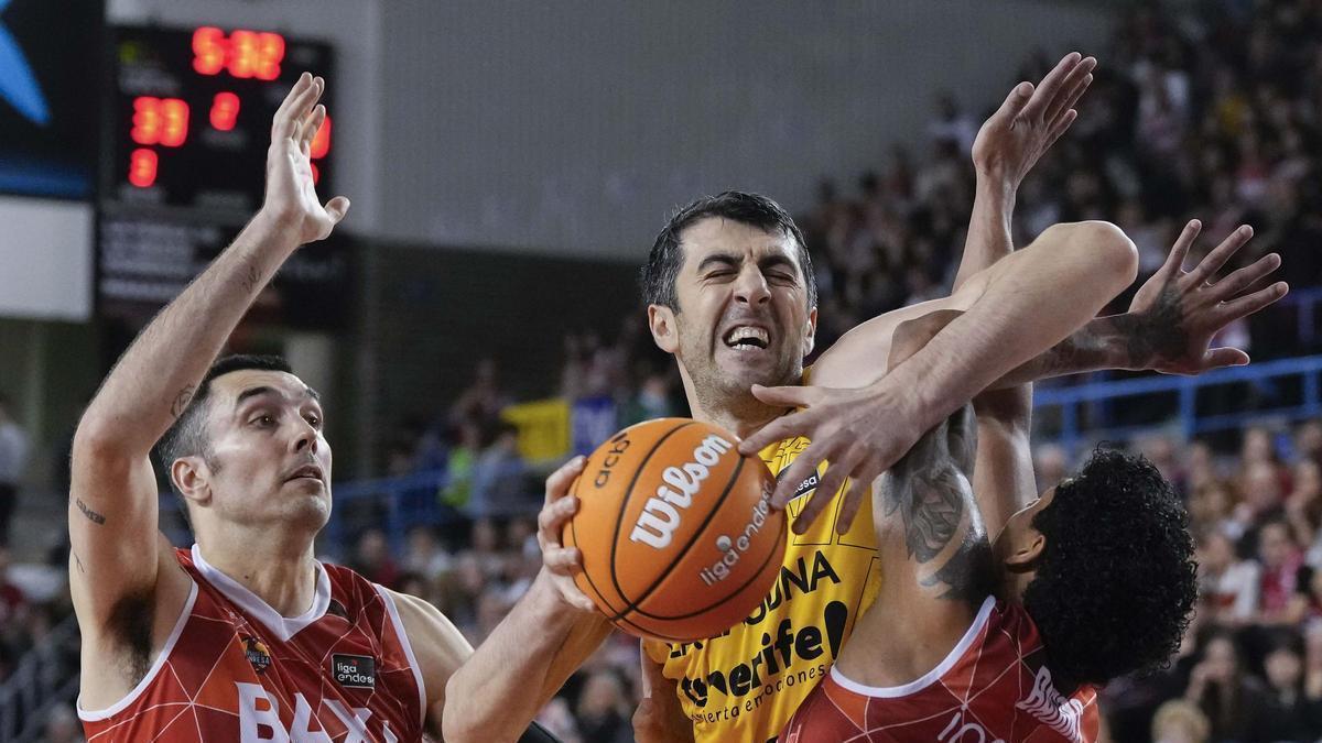 El Baxi Manresa sorprende al La Laguna Tenerife en el Nou Congost (86-80)