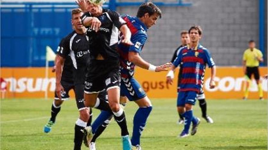 El Llagostera juga contra un altre equip de les illes després de derrotar diumenge l&#039;Atlètic Balears.
