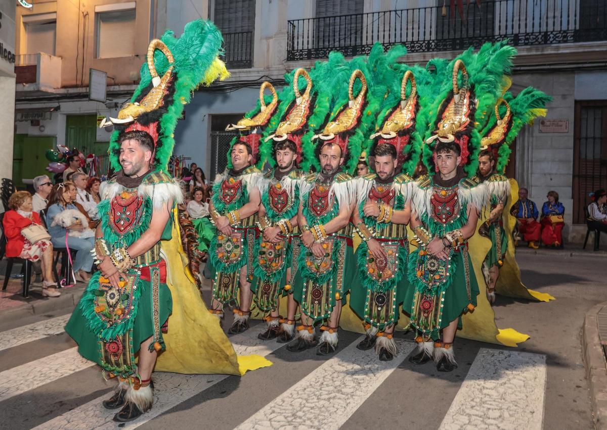 Así ha sido la procesión y traslado de San Antón a su ermita, último acto de las fiestas de Elda