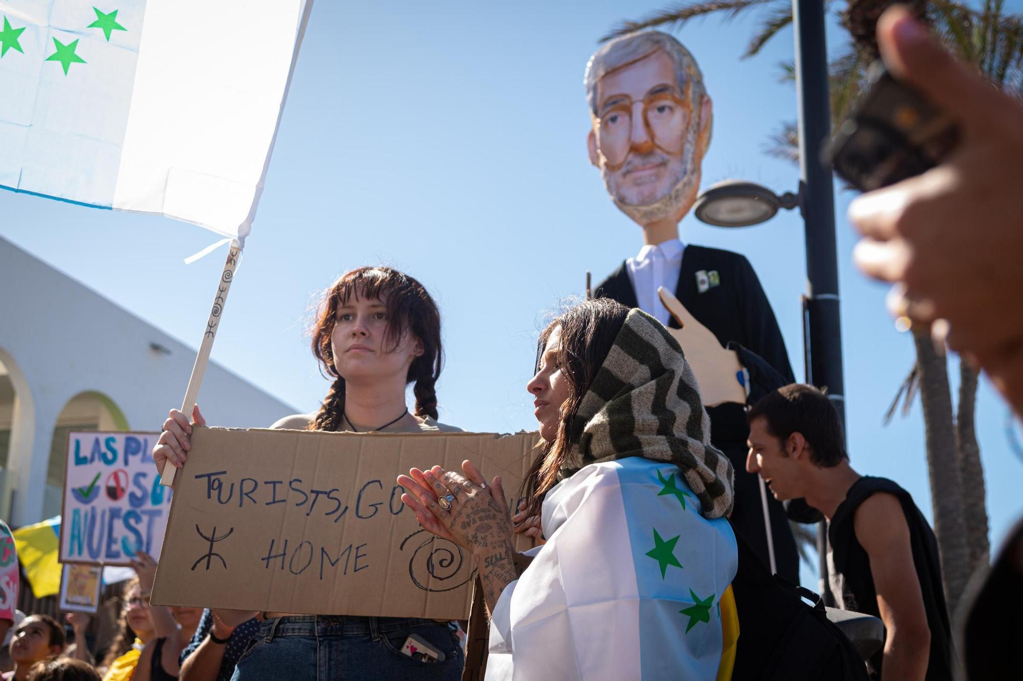 Todas las imágenes de la manifestación del 20-O en Tenerife