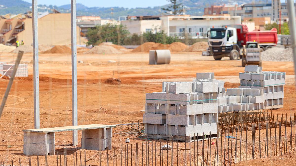 Aquí están todas las fotos de las obras del futuro estadio de Es Putxet