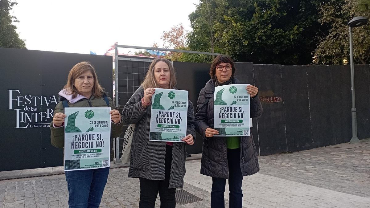 Representantes del Movimiento Vecinal Parque del Oeste, esta semana a las puertas del festival.