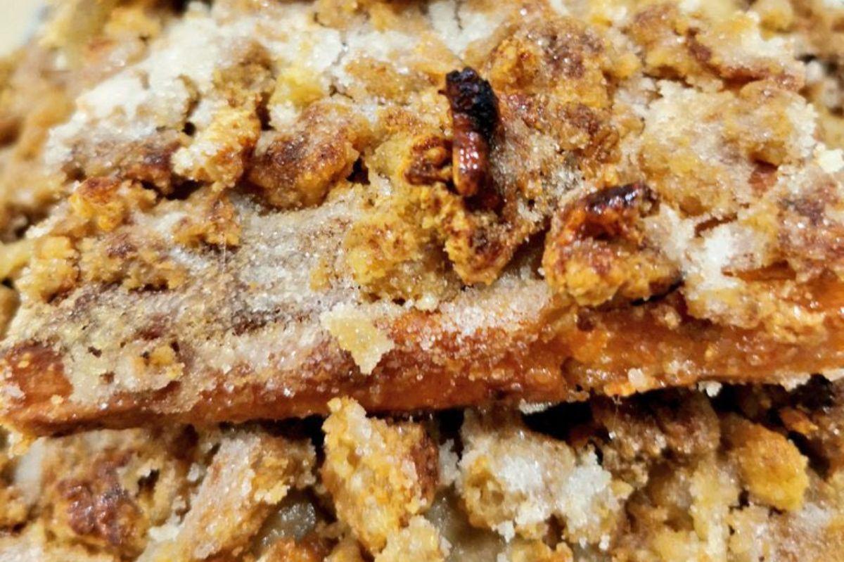 Imagen de una 'torta de chicharrones' murciana.