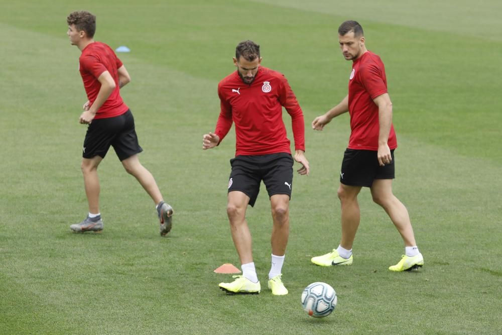 Entrenament del Girona FC a La Vinya