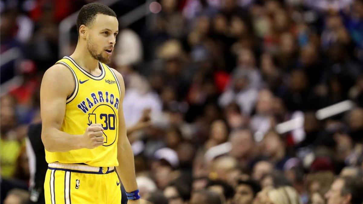 Curry, 19 puntos ante los Spurs