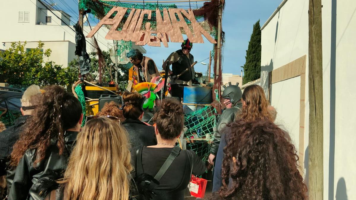 La rúa de Carnaval de Puig d'en Valls, en imágenes