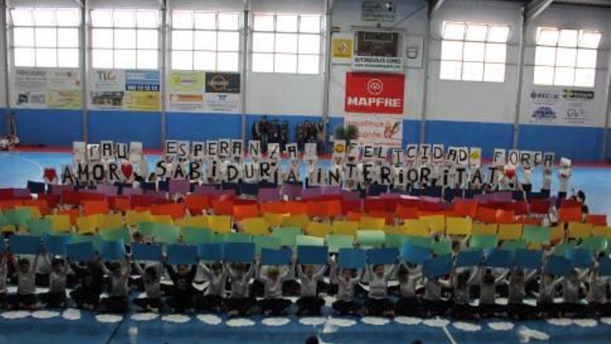 El colegio Agustinos celebra la Paz