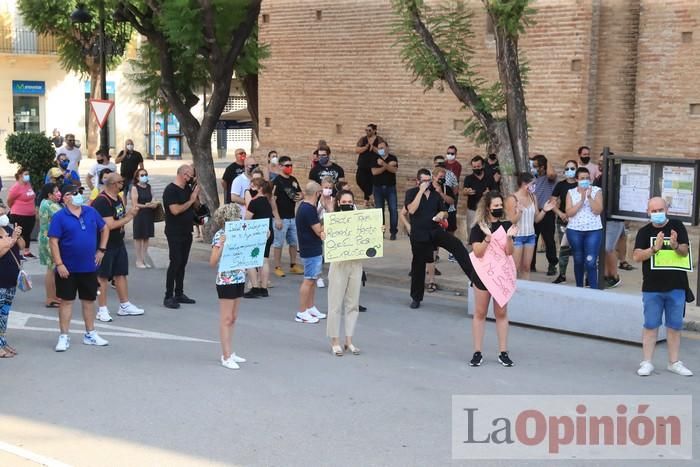 Totana protesta ante su vuelta a la fase 1