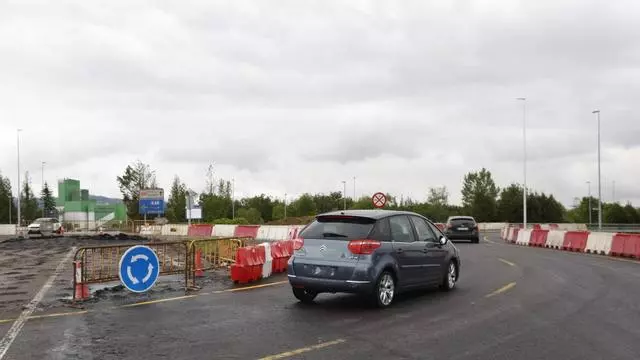 La rotonda de acceso a Parque Principado entra en funcionamiento de forma provisional