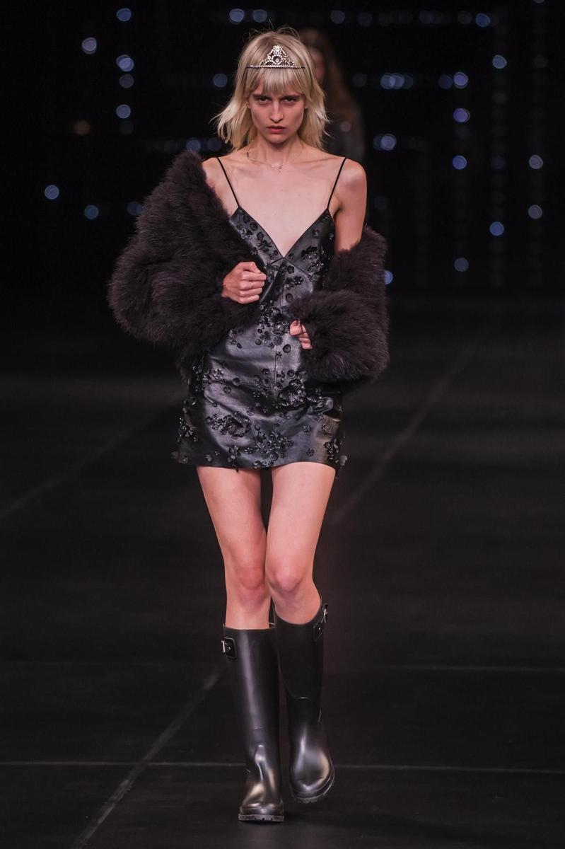 PFW: Saint Laurent Primavera/Verano 2016, vestido lencero