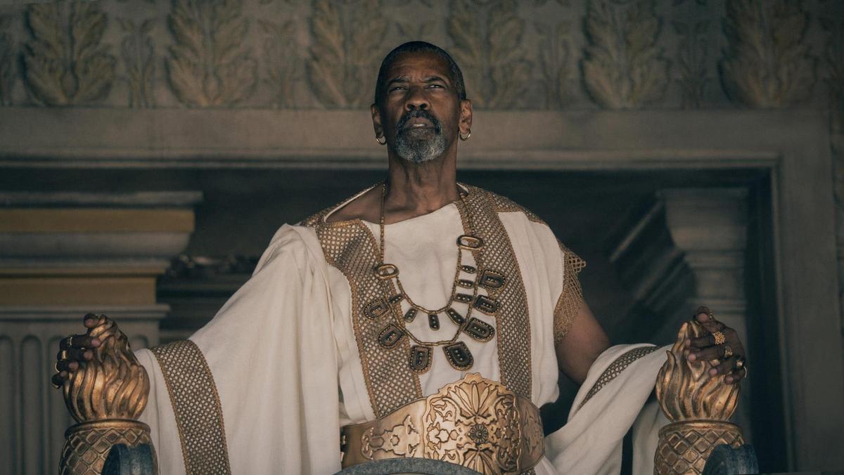 Denzel Washington, en el papel de Macrinus.