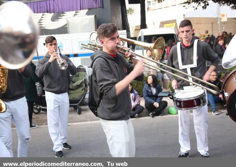 Desfile de collas y carros