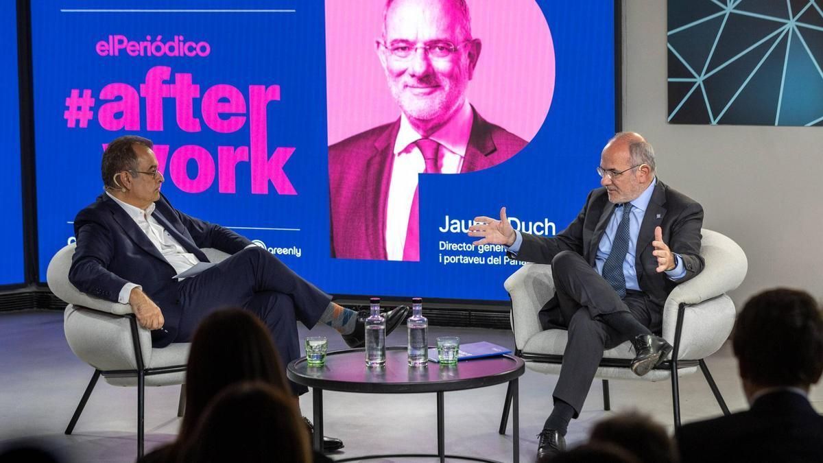 El director de EL PERIÓDICO, Albert Sáez, y el portavoz del Parlamento Europeo, Jaume Duch, durante el Afterwork.