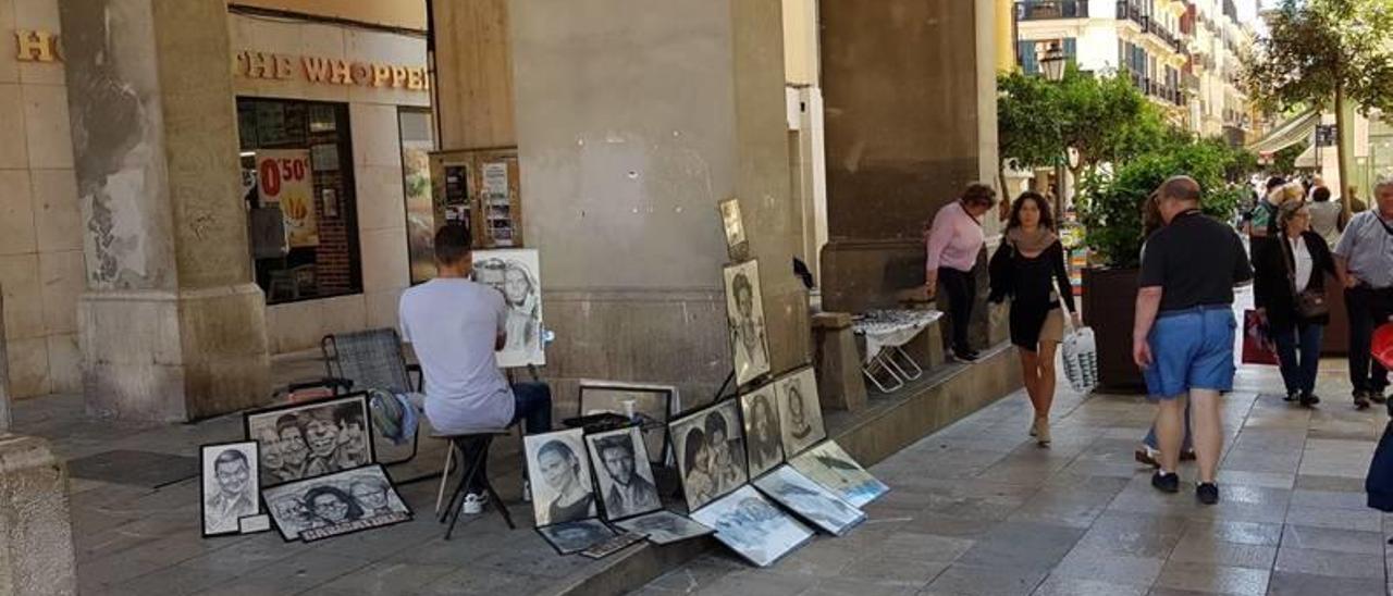 Los manteros han sido desplazados por los pintores.