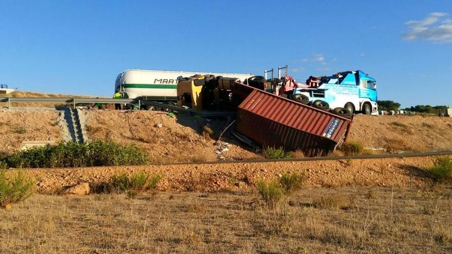 Tres heridos en un accidente de tráfico en la Font