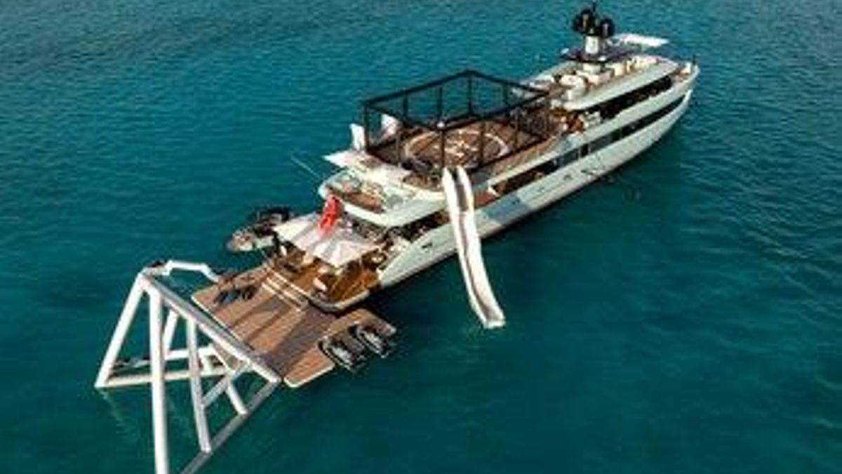 Imagen del exterior del superyate Limerence